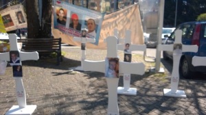 Protesta famiglie vittime Monteforte 6