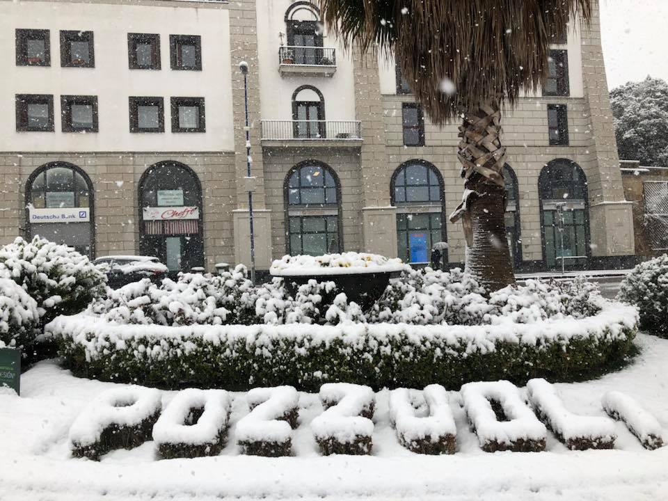 Anche i Campi Ardenti sotto una coltre di neve. Il Comune di Pozzuoli istituisce un Comitato Operativo Viabilità presso la Protezione Civile.