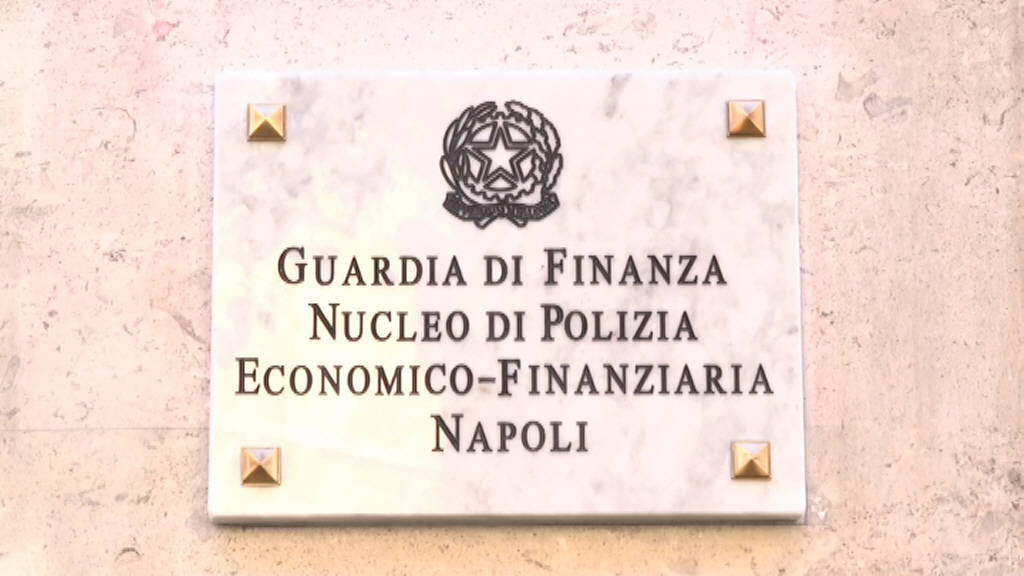 Napoli, maxi frode fiscale nel commercio del pellet: operazione delle Fiamme Gialle
