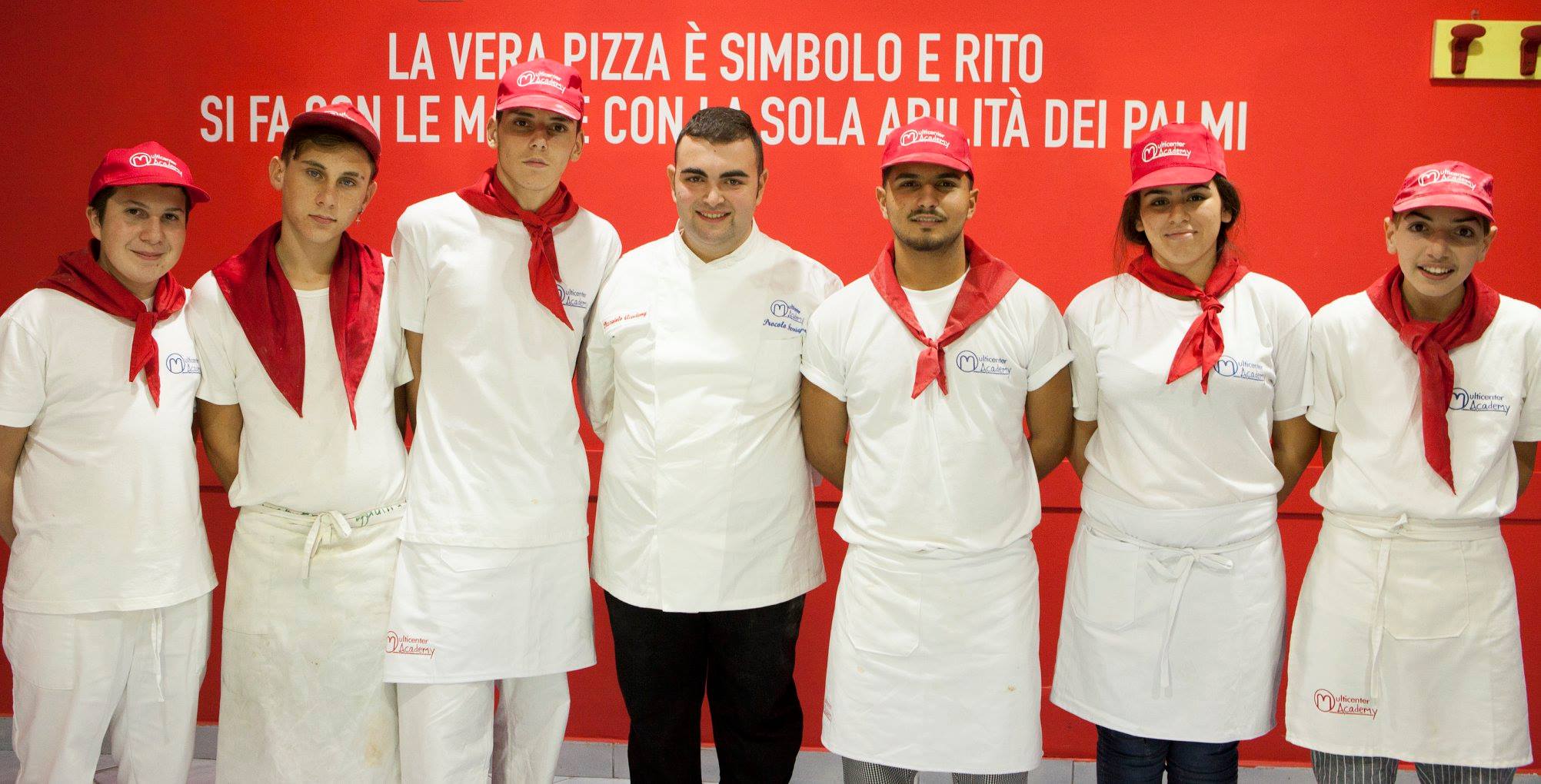 Gli studenti pizzaioli puteolani sfornano oltre 500 pizze al Pizzafest di Verona