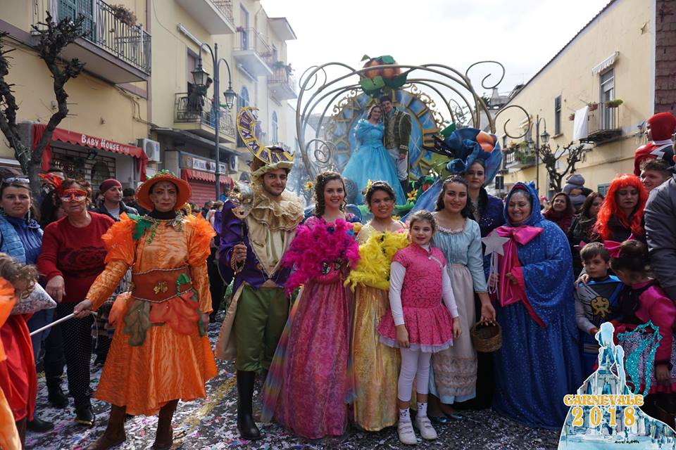 Carnevale a Bacoli e Monte di Procida dedicato ai 90 anni di Topolino
