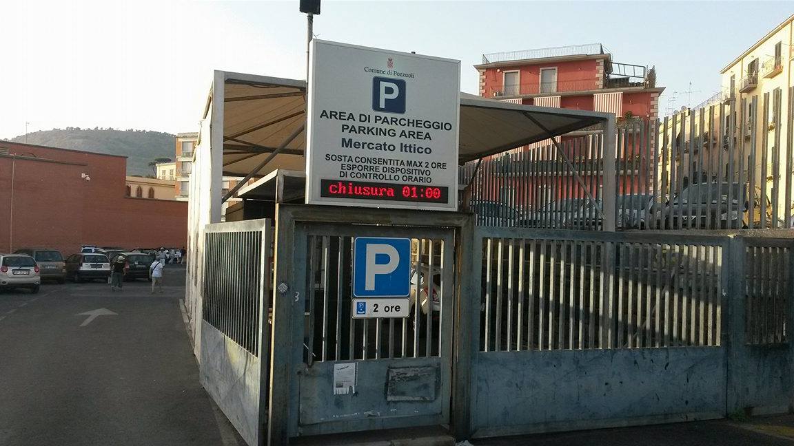 POZZUOLI/ Lunedì il parcheggio del mercato ittico resta chiuso per il restyling della segnaletica