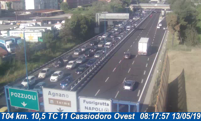 ULTIMORA/ Pauroso incidente sulla Tangenziale tra Agnano e Fuorigrotta verso Napoli, traffico intenso