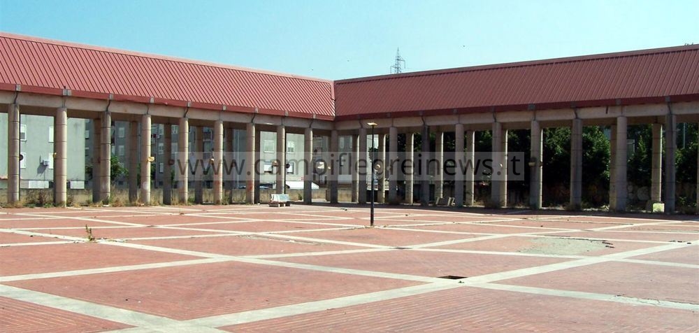 Piazza de Curtis a Monterusciello