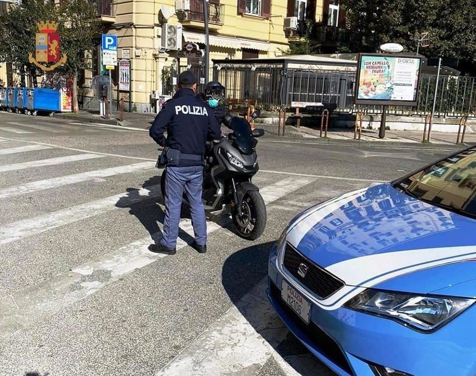 FUORIGROTTA/ Sulla moto sequestrata e senza patente, multa da oltre 7mila euro