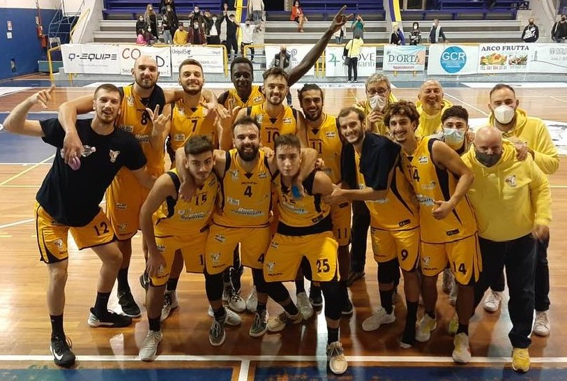 Basket| La Virtus Pozzuoli domina su Sant’Antimo e conquista la prima vittoria in Supercoppa