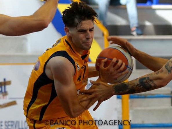 Basket – La Virtus Pozzuoli vince anche gara due dei play out contro Monopoli. Ora c’è l’opportunità di chiudere la serie in tre gare