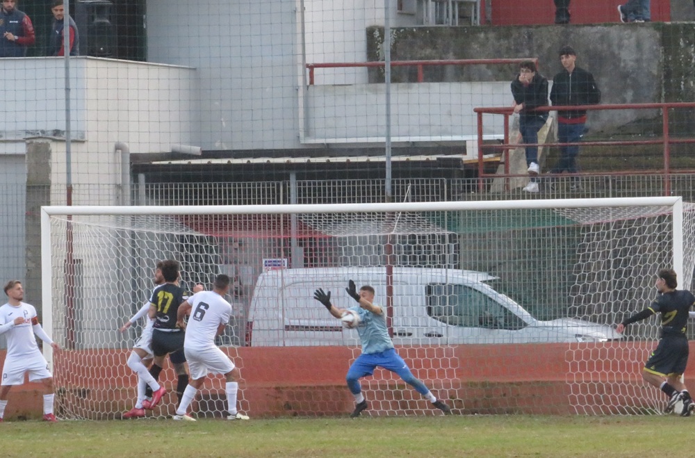 Puteolana-Castel Volturno - gol di Percuoco