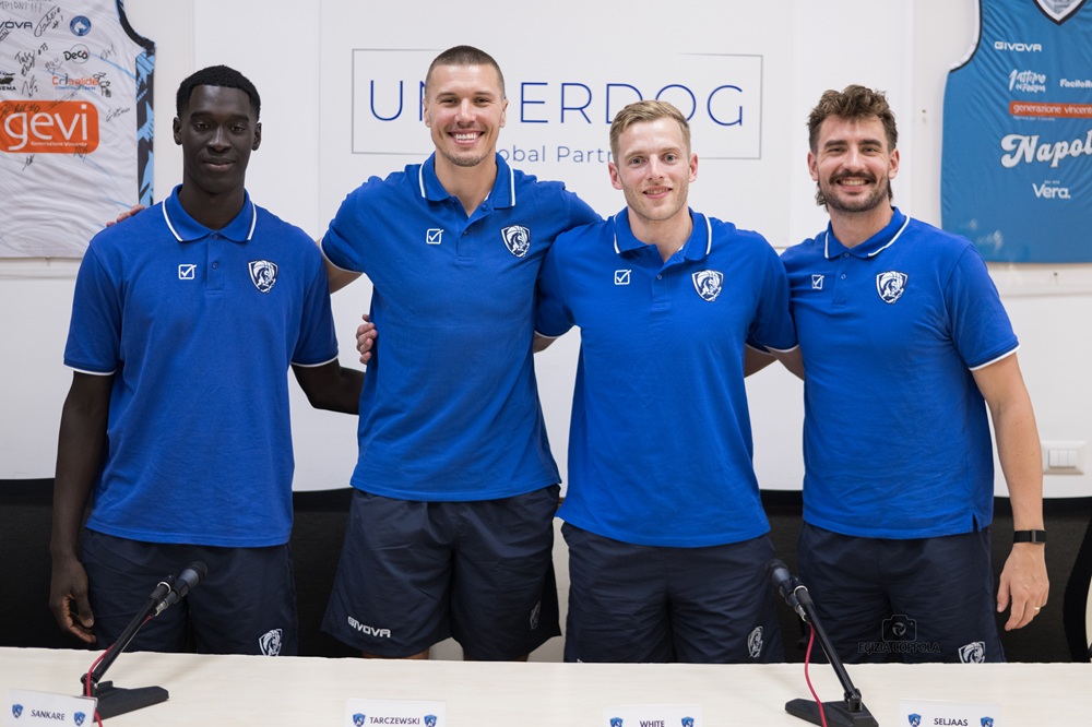 Napoli Basket - Kaleb Tarczewski, Zac Seljaas, Jack White e Assane Sankare