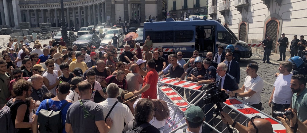 Bradisismo - manifestazione Prefettura